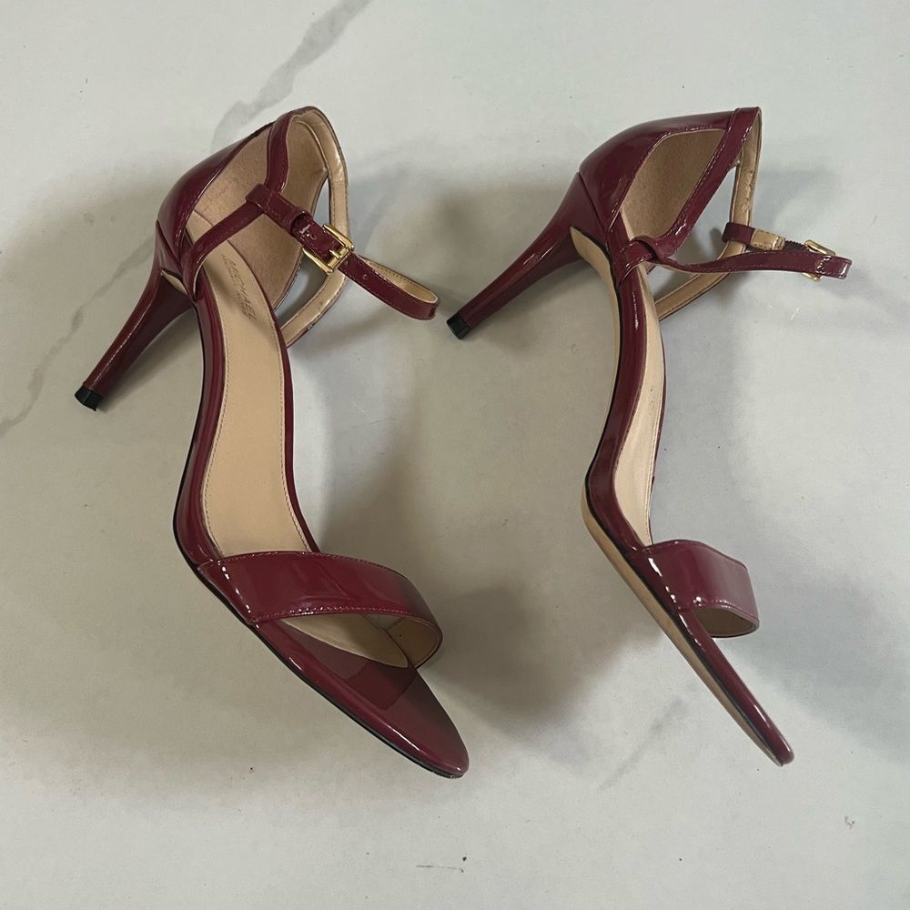 Michael Kors Sandals - Picture 3 of 14